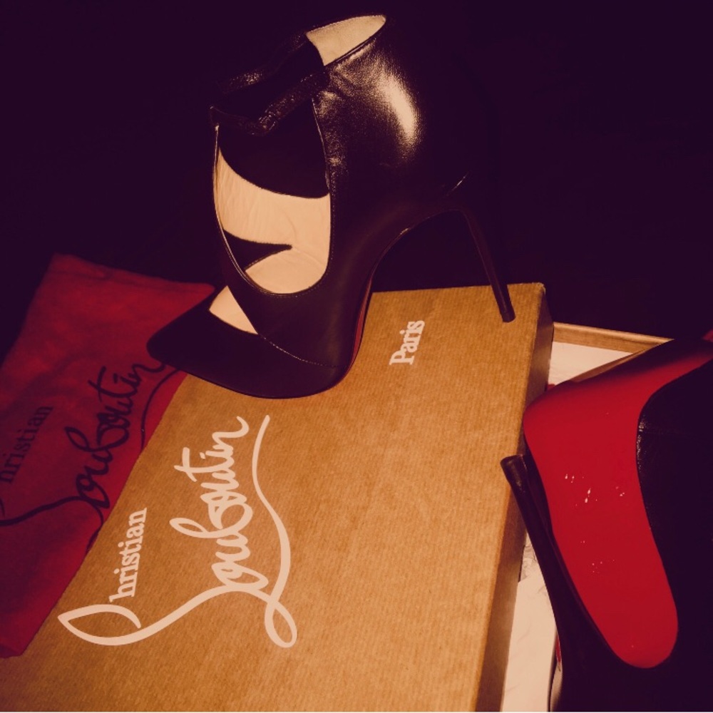Celebrity Christian Louboutin Dictata Designer Black Leather Stiletto Heels
